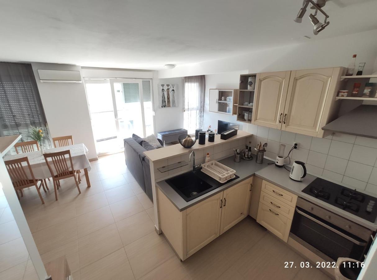 Apartman Antonela With Free Garage Parking Apartamento Split Exterior foto