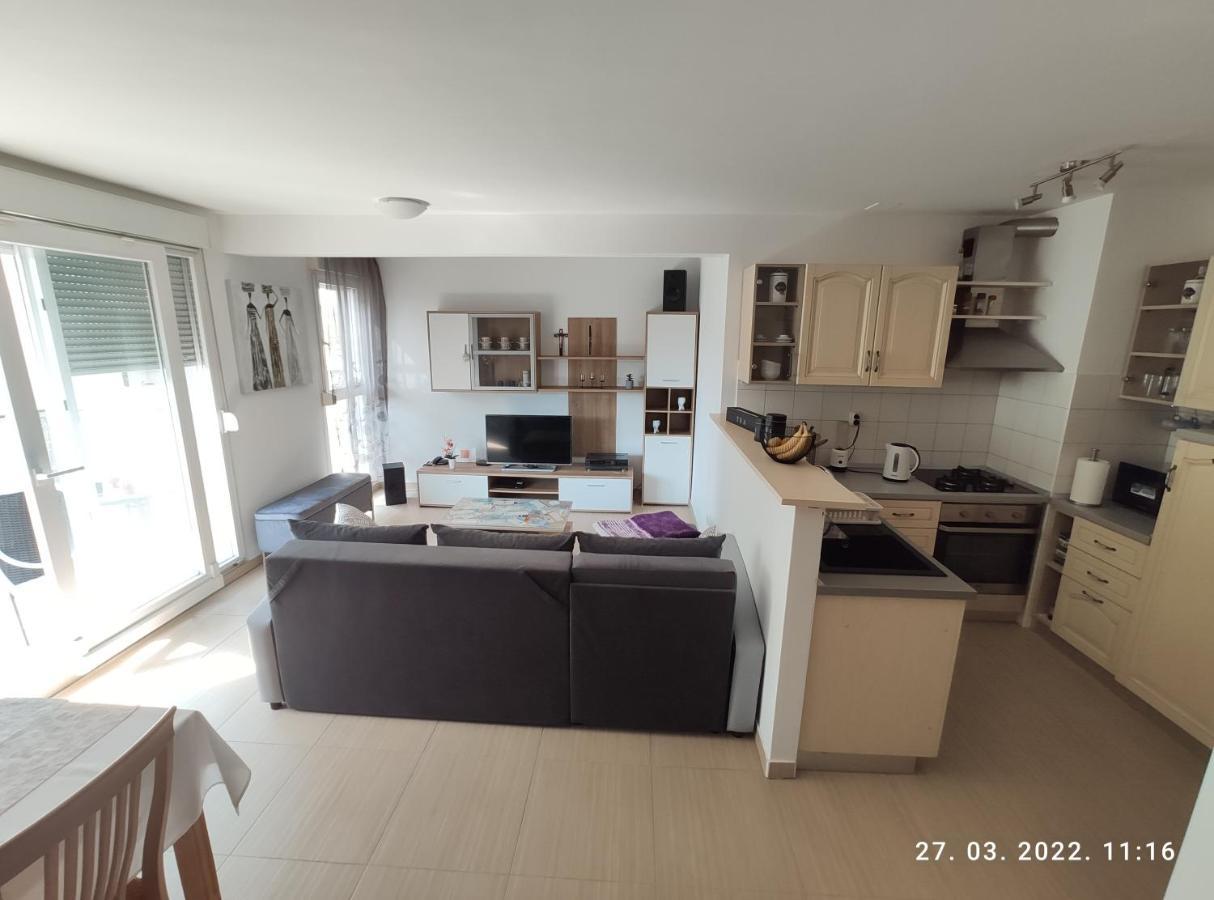 Apartman Antonela With Free Garage Parking Apartamento Split Exterior foto
